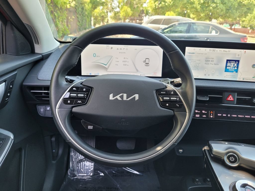 Used 2024 Kia EV6 Light RWD image 17