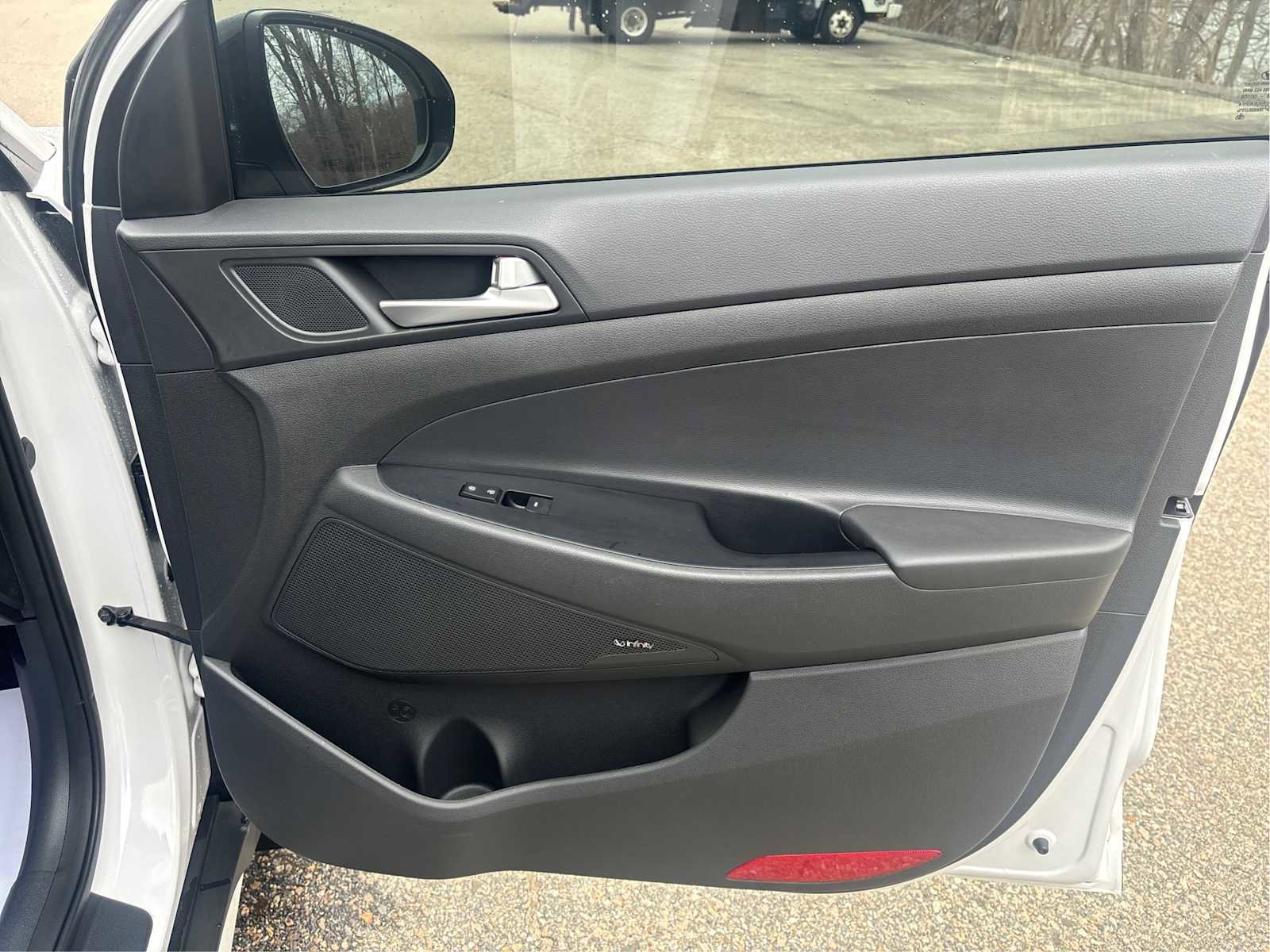 Used 2019 Hyundai Tucson Night w/ Cargo Package image 23