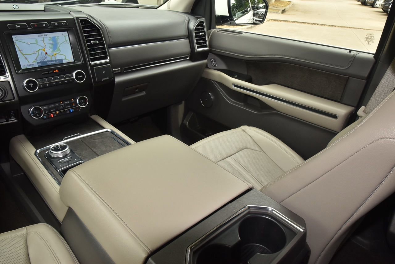 Used 2021 Ford Expedition Limited image 18