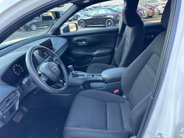 Certified 2024 Honda HR-V Sport image 3