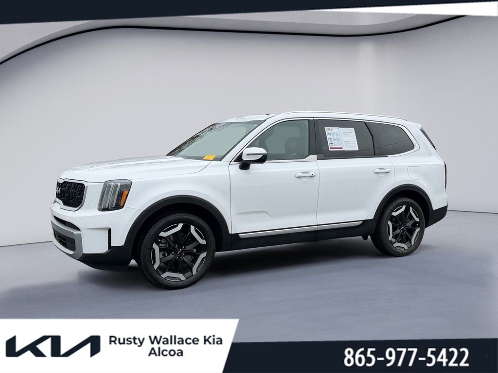 Used 2023 Kia Telluride EX w/ EX Captain's Chair Package
