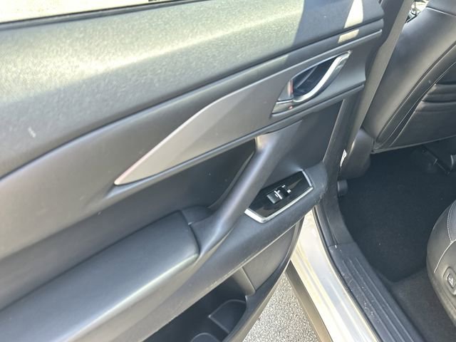 Used 2020 MAZDA CX-9 Touring image 12