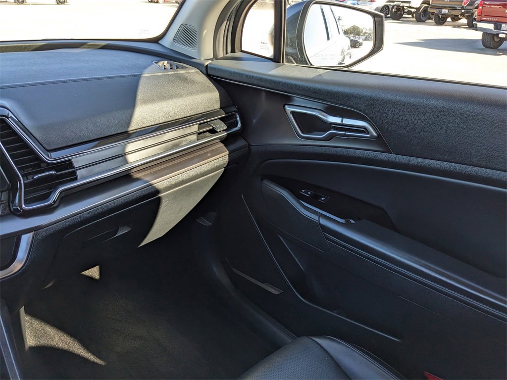 Certified 2024 Kia Sportage EX image 18