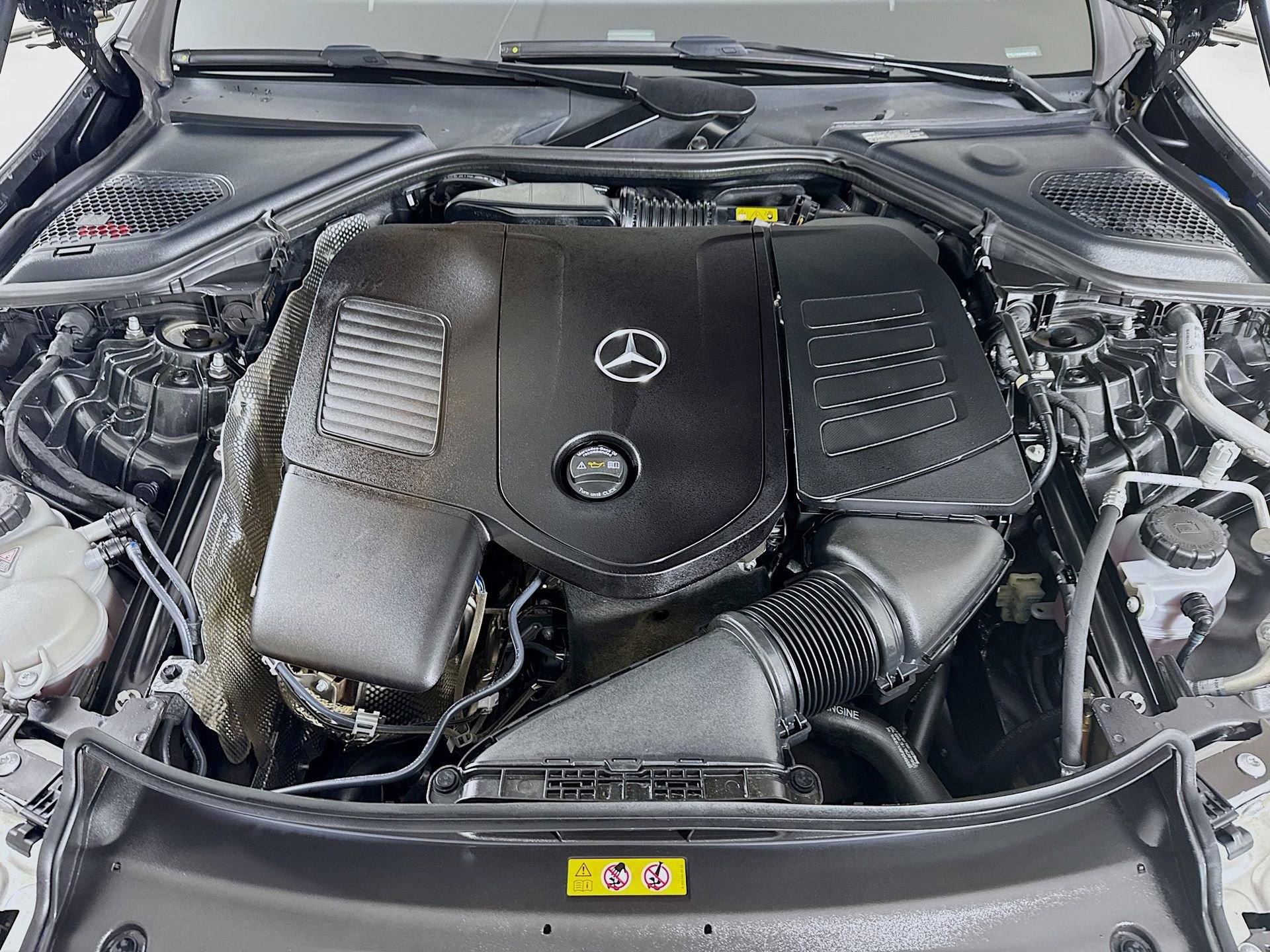 Used 2024 Mercedes-Benz E 350 4MATIC Sedan image 33