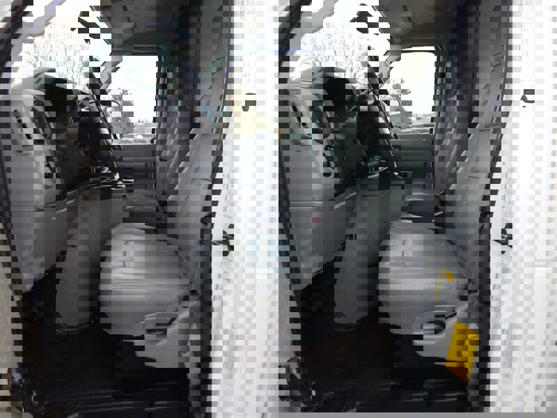 Used 2014 Ford E-350 and Econoline 350 Super Duty image 14