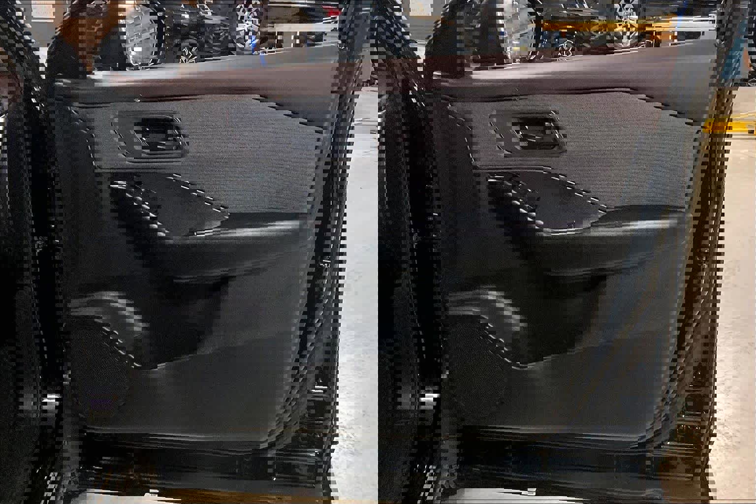 Used 2023 Nissan Rogue S image 22