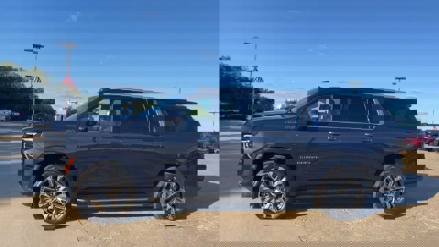 New 2026 Chevrolet Suburban High Country w/ Sun And Tow Package image 5