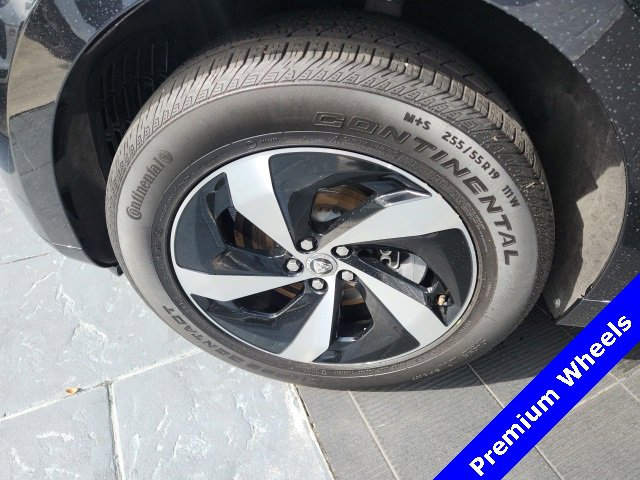 Used 2025 Jaguar F-PACE R-Dynamic S image 6