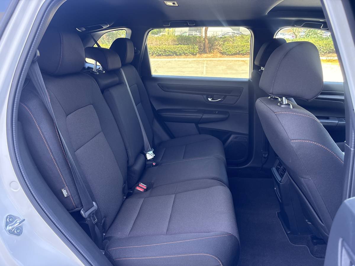 Used 2025 Honda CR-V Sport image 14