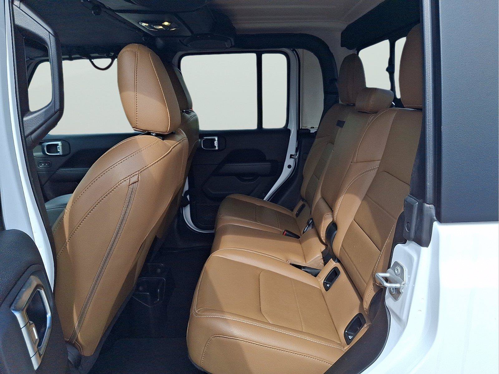 Used 2022 Jeep Gladiator Overland w/ Popular Equipment Package AWD/4WD image 8