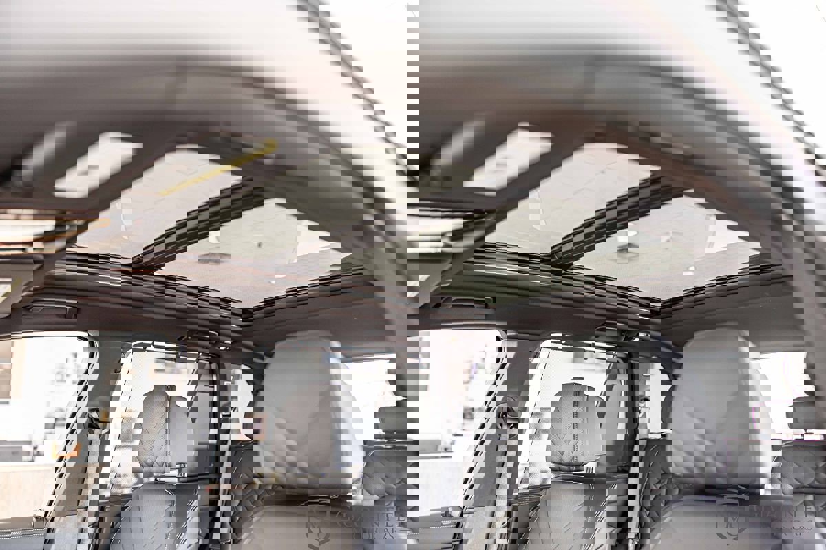 Used 2025 BMW X5 M60i image 21