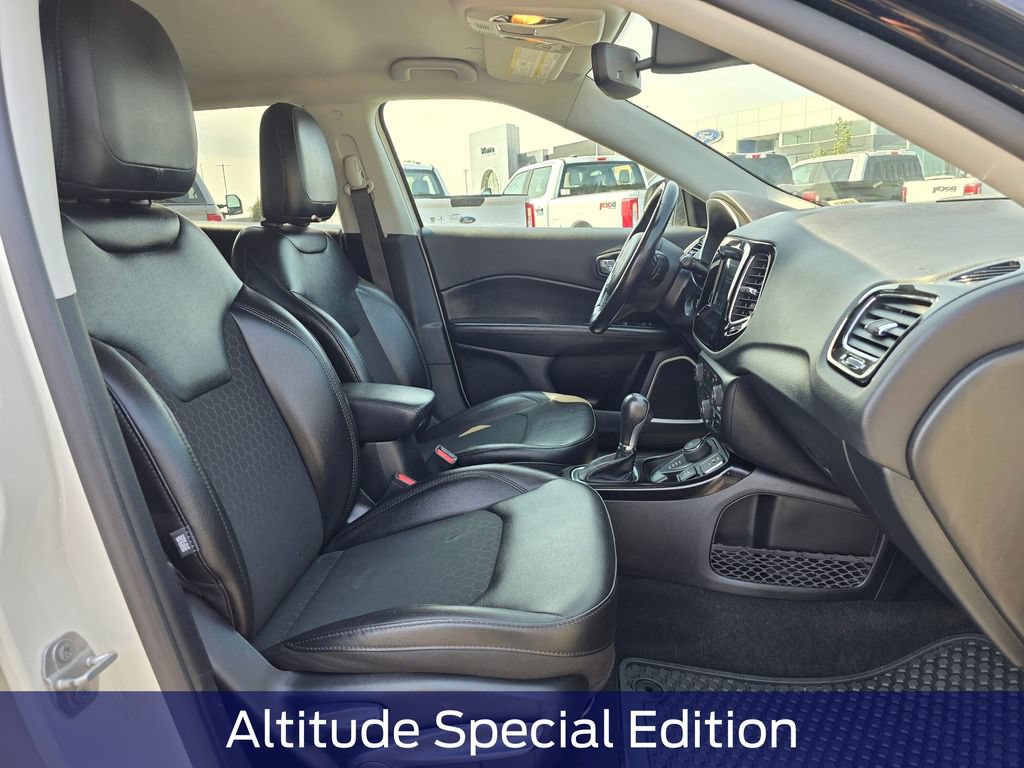 Used 2021 Jeep Compass Latitude AWD/4WD image 16