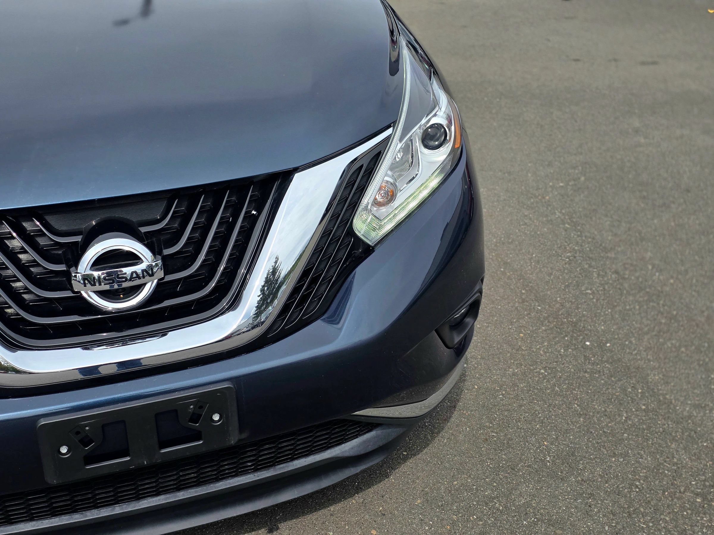 Used 2015 Nissan Murano SL w/ Cargo Package FWD image 2