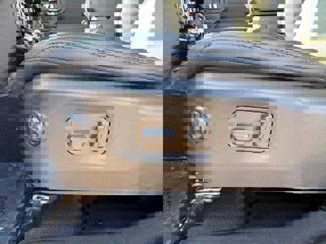 New 2025 Jeep Wrangler Unlimited Sahara image 9