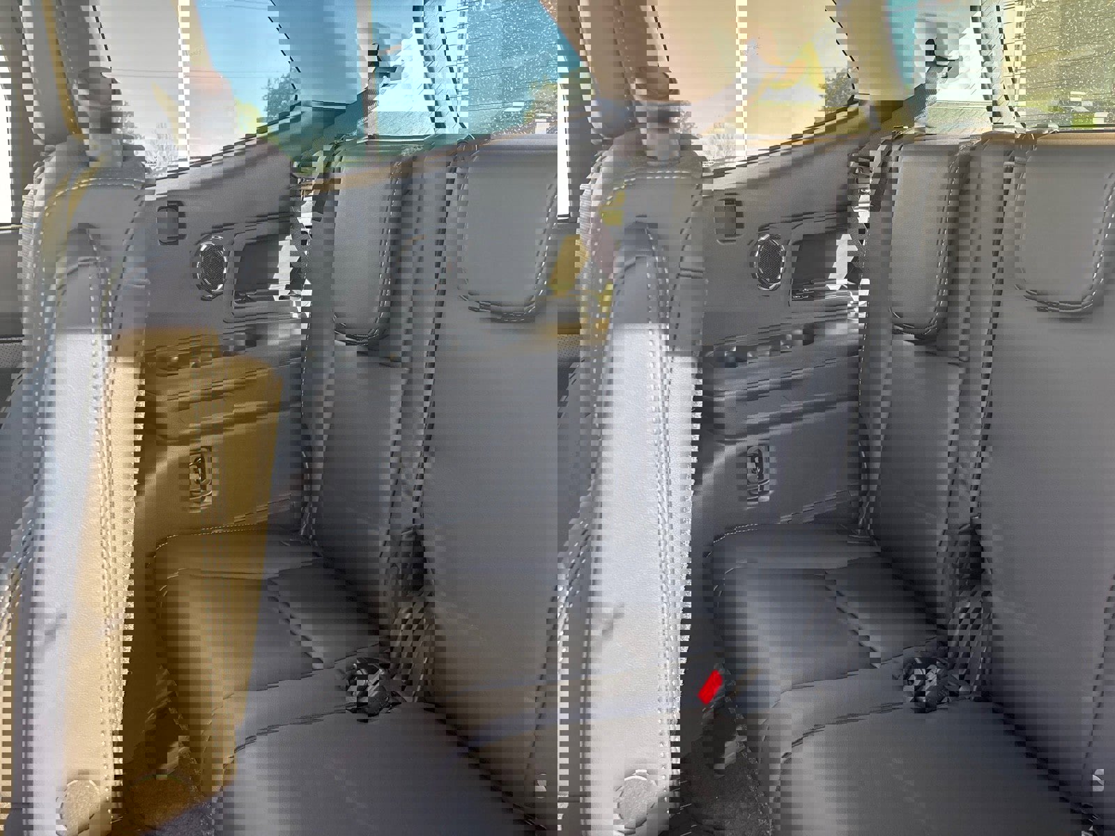 New 2025 Subaru Ascent Limited w/ Popular Package #2 image 42