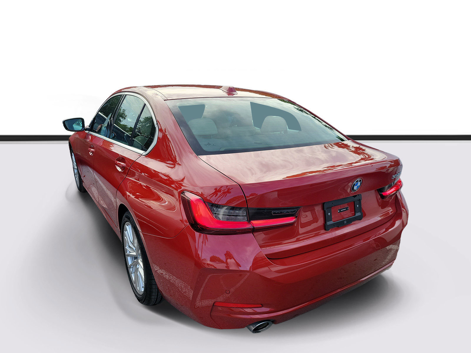 Certified 2024 BMW 330i Sedan w/ Convenience Package RWD image 3