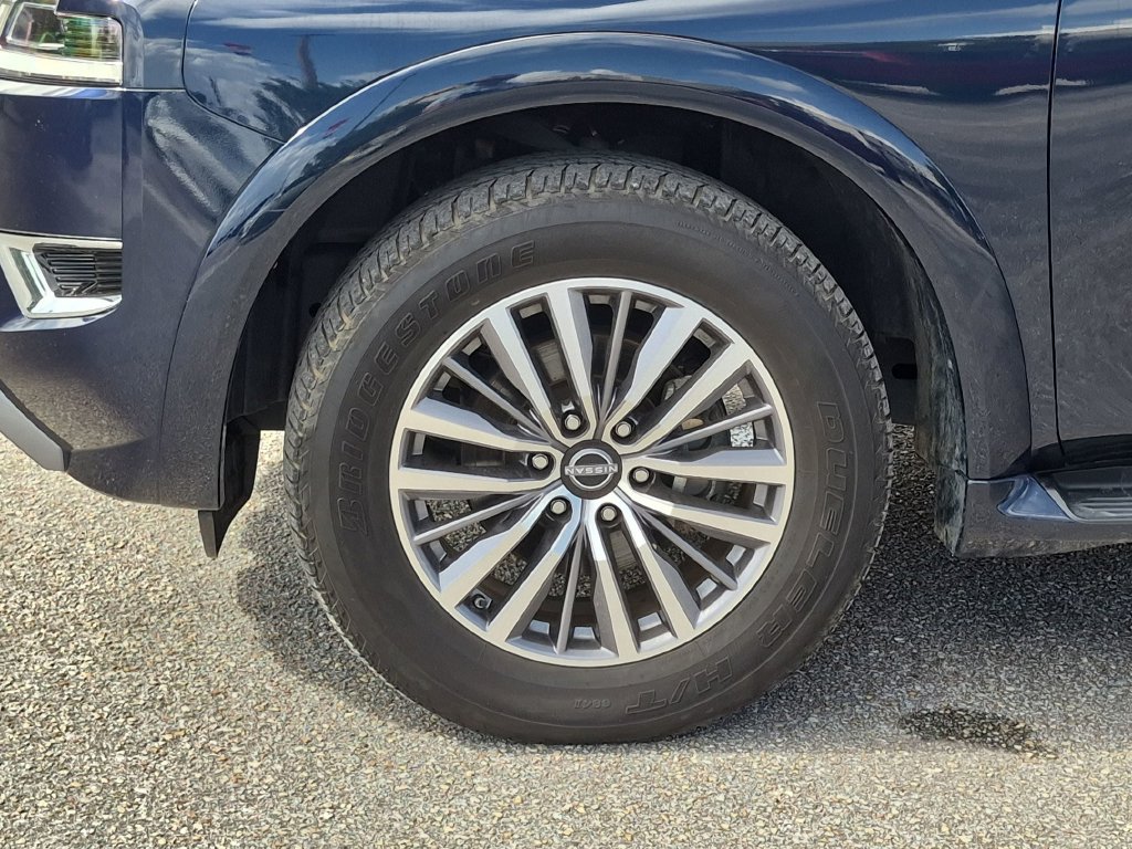 Used 2024 Nissan Armada SL w/ Captain's Chairs Package AWD/4WD image 11