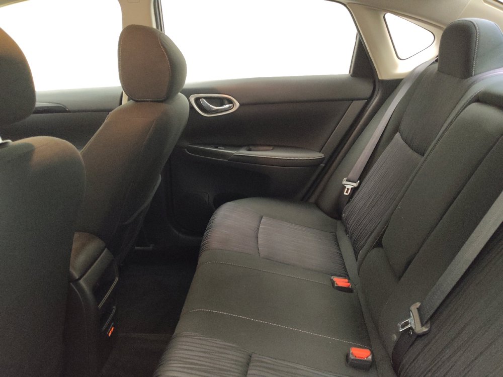 Used 2019 Nissan Sentra SV image 18