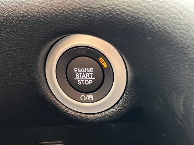 New 2027 Chrysler Pacifica Select AWD/4WD image 32
