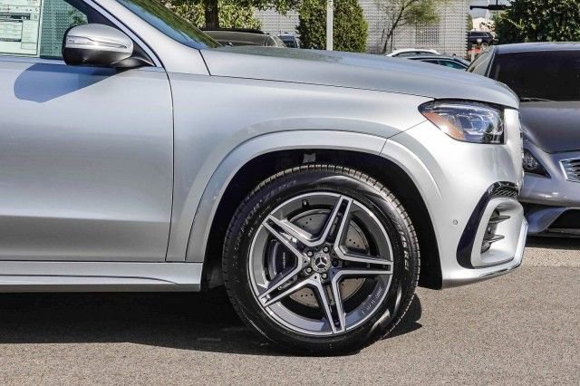New 2024 Mercedes-Benz GLS 450 4MATIC image 9