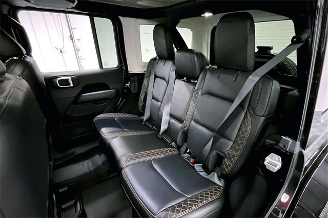 Used 2020 Jeep Wrangler Unlimited Sahara image 20