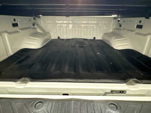 Used 2025 Nissan Frontier SV image 24