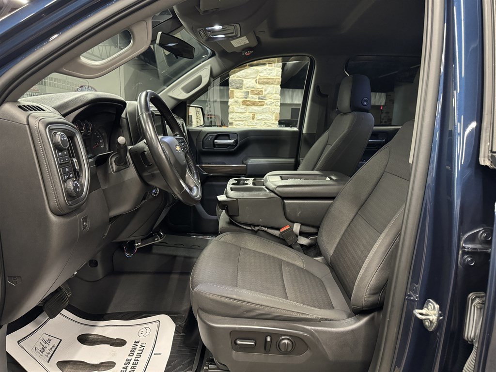 Used 2021 Chevrolet Silverado 1500 LT w/ Z71 Off-Road Package AWD/4WD image 21