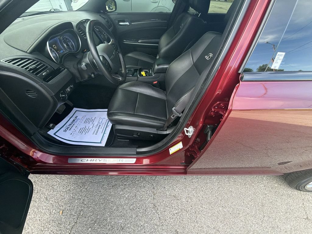 Used 2021 Chrysler 300 S w/ Comfort Group RWD image 12