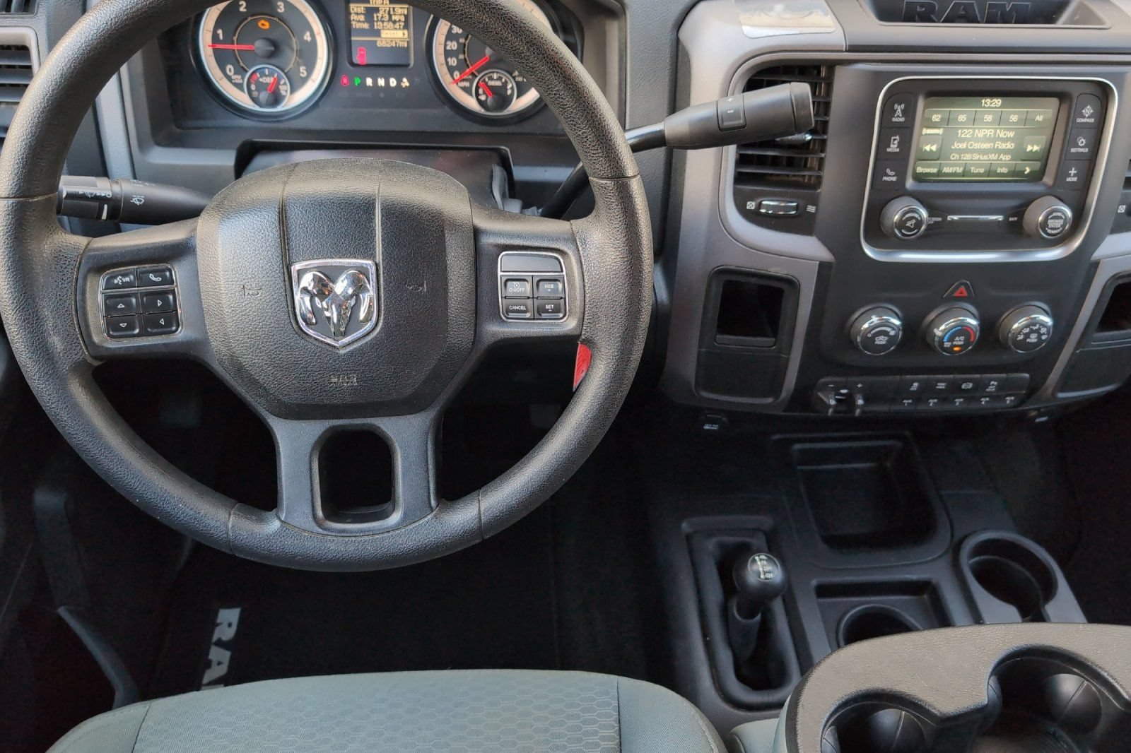 Used 2016 RAM 3500 Tradesman w/ Chrome Appearance Group AWD/4WD image 14