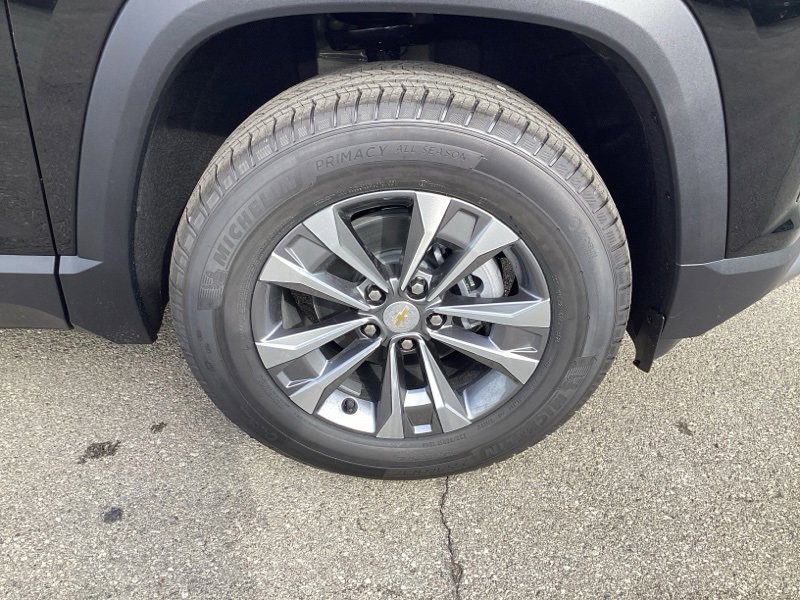 New 2026 Chevrolet Equinox LT w/ Convenience Package II image 9