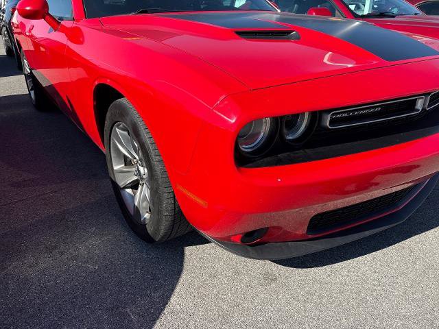 Used 2019 Dodge Challenger SXT image 20