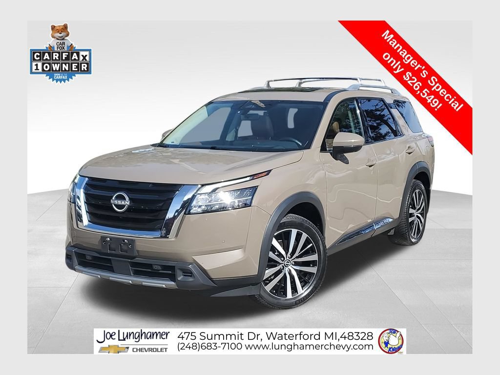 Used 2024 Nissan Pathfinder Platinum w/ Cargo Package AWD/4WD image 1