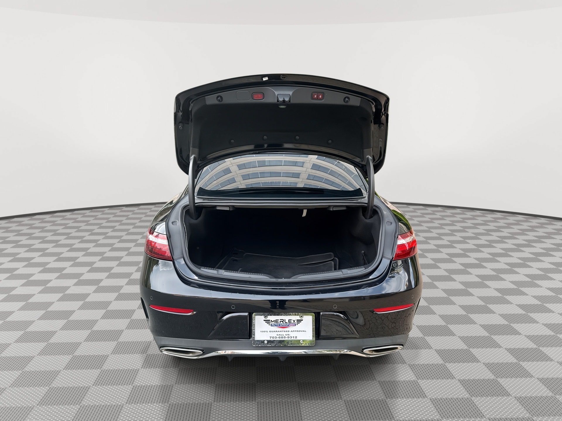 Used 2018 Mercedes-Benz E 400 4MATIC Coupe image 21