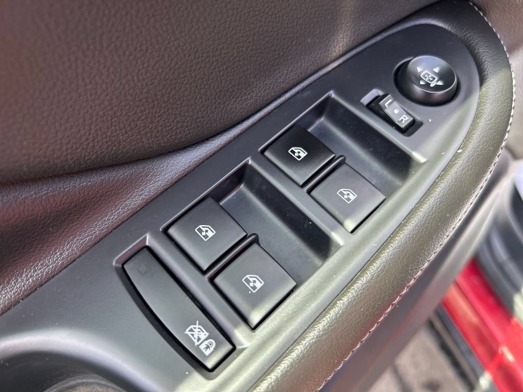 Used 2020 Buick Envision Essence FWD image 21