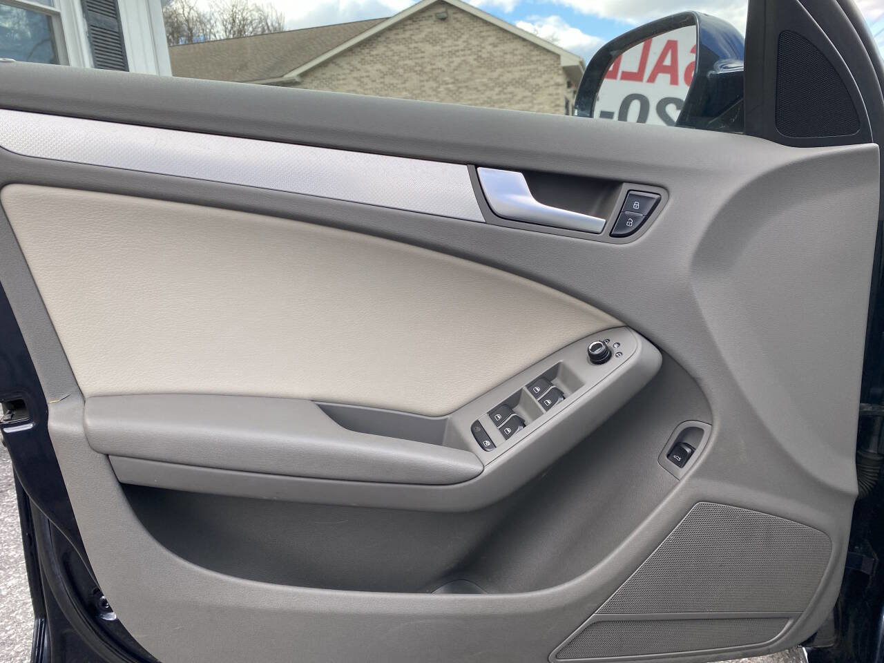 Used 2011 Audi A4 2.0T Premium image 10