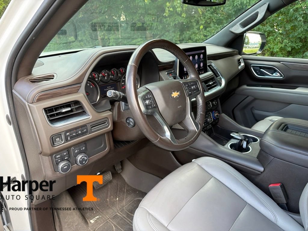 Used 2021 Chevrolet Suburban LT w/ LT Signature Plus Package AWD/4WD image 14