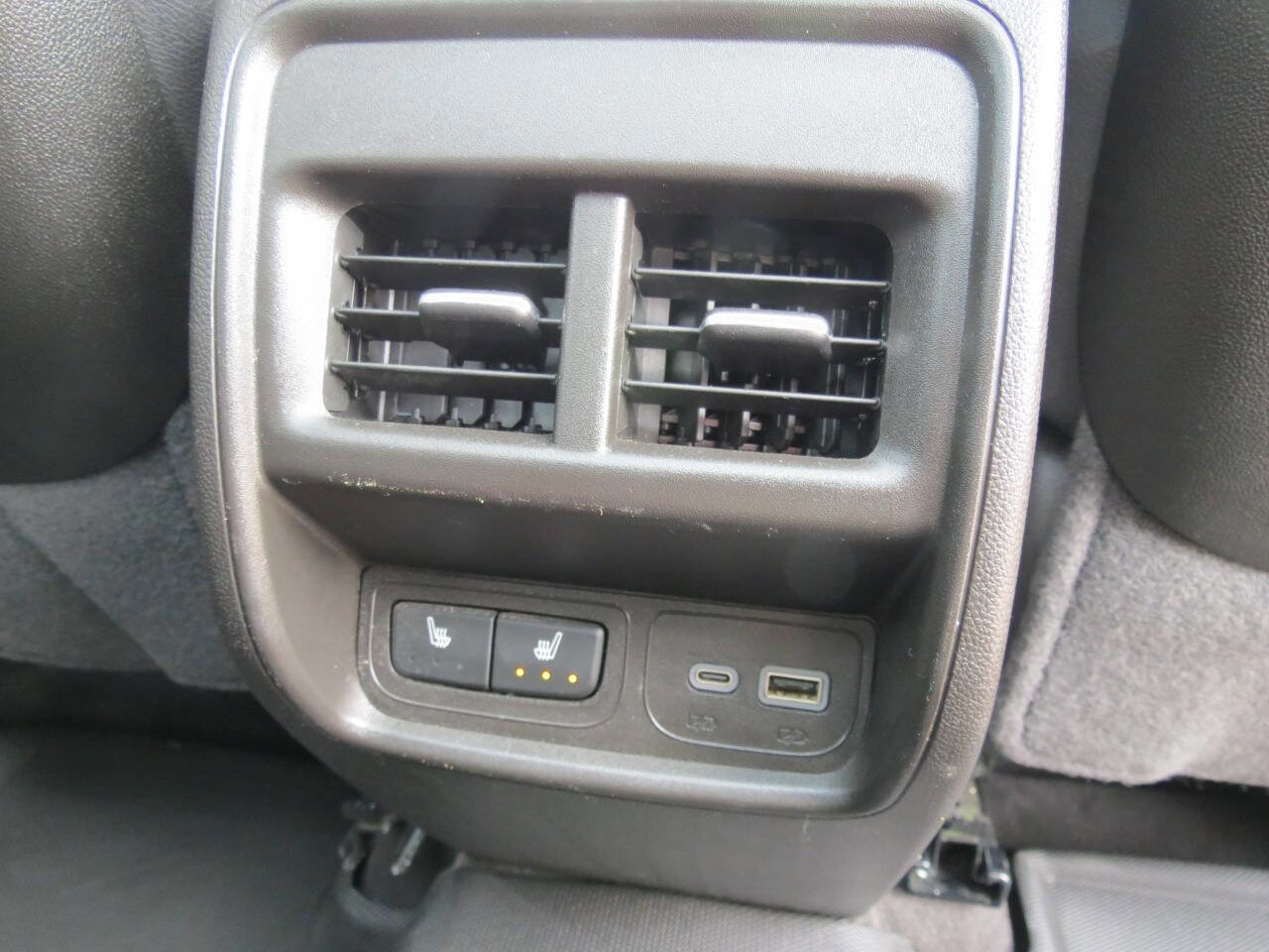 Used 2024 Cadillac XT4 Sport w/ Cold Weather Package image 11