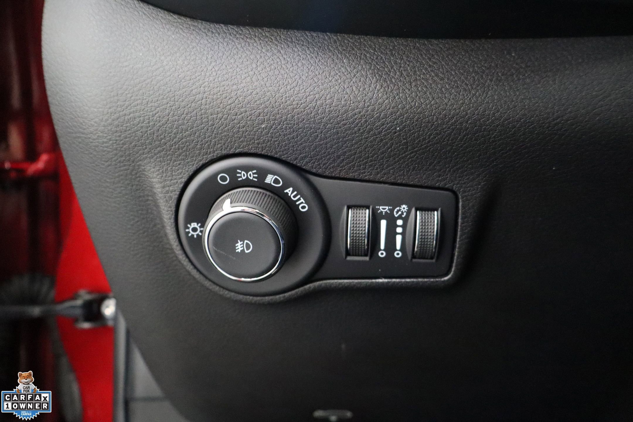 Used 2025 Jeep Compass Latitude image 15