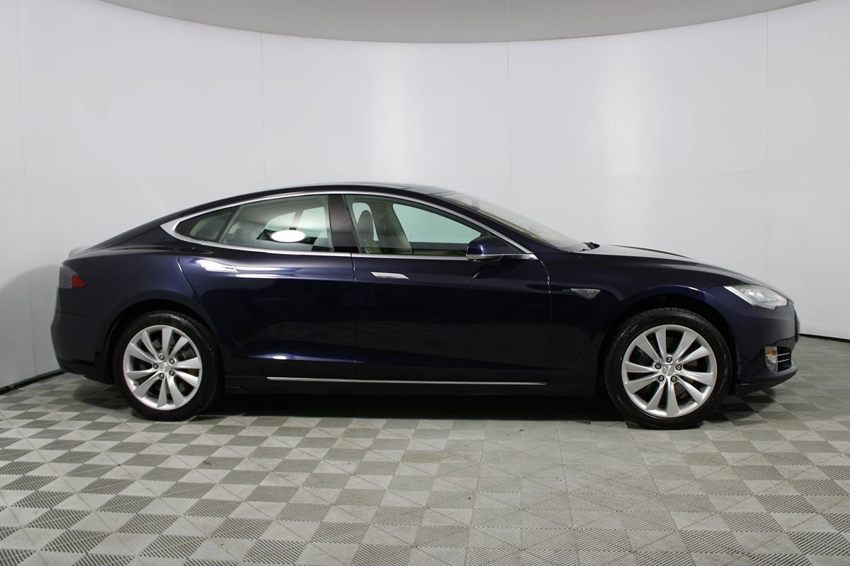 Used 2013 Tesla Model S Performance RWD image 16