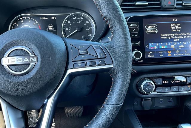 New 2025 Nissan Versa SR w/ Trunk Package image 19