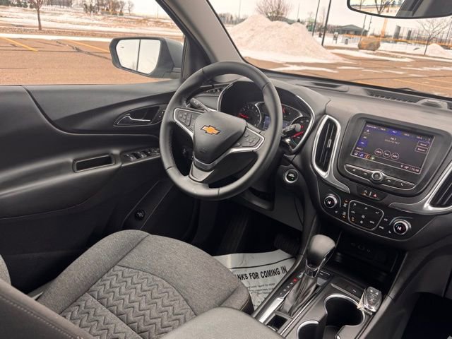 Used 2023 Chevrolet Equinox LT image 13