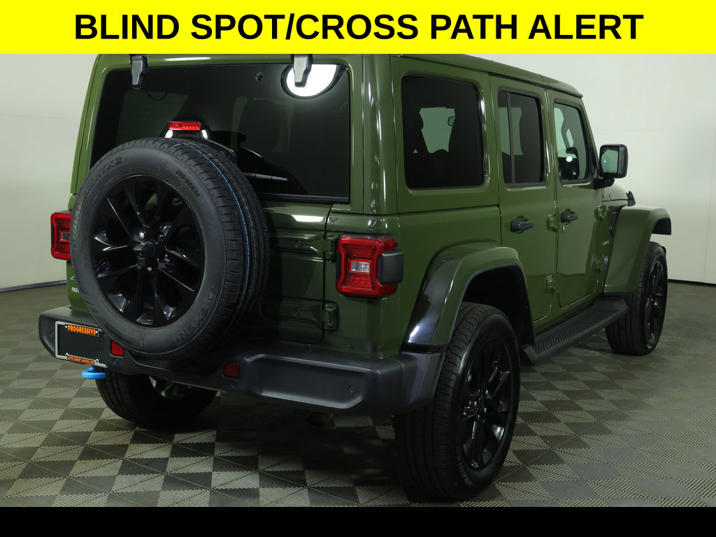 Used 2024 Jeep Wrangler Unlimited Sahara w/ Dual Top Group AWD/4WD image 11