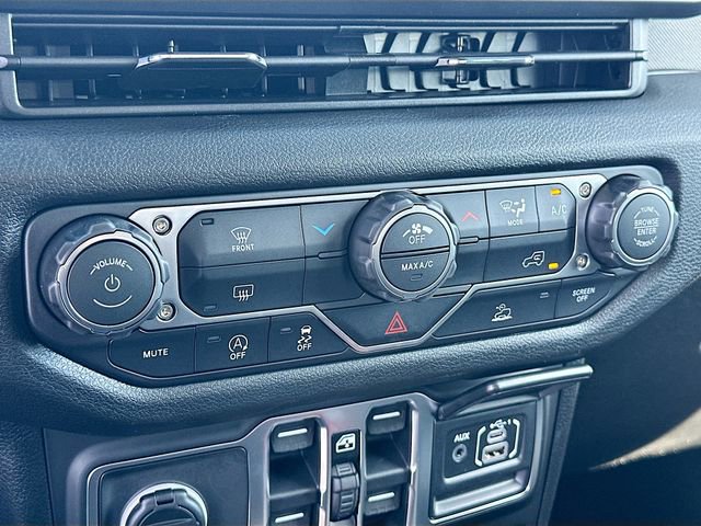 New 2026 Jeep Gladiator Sport image 10