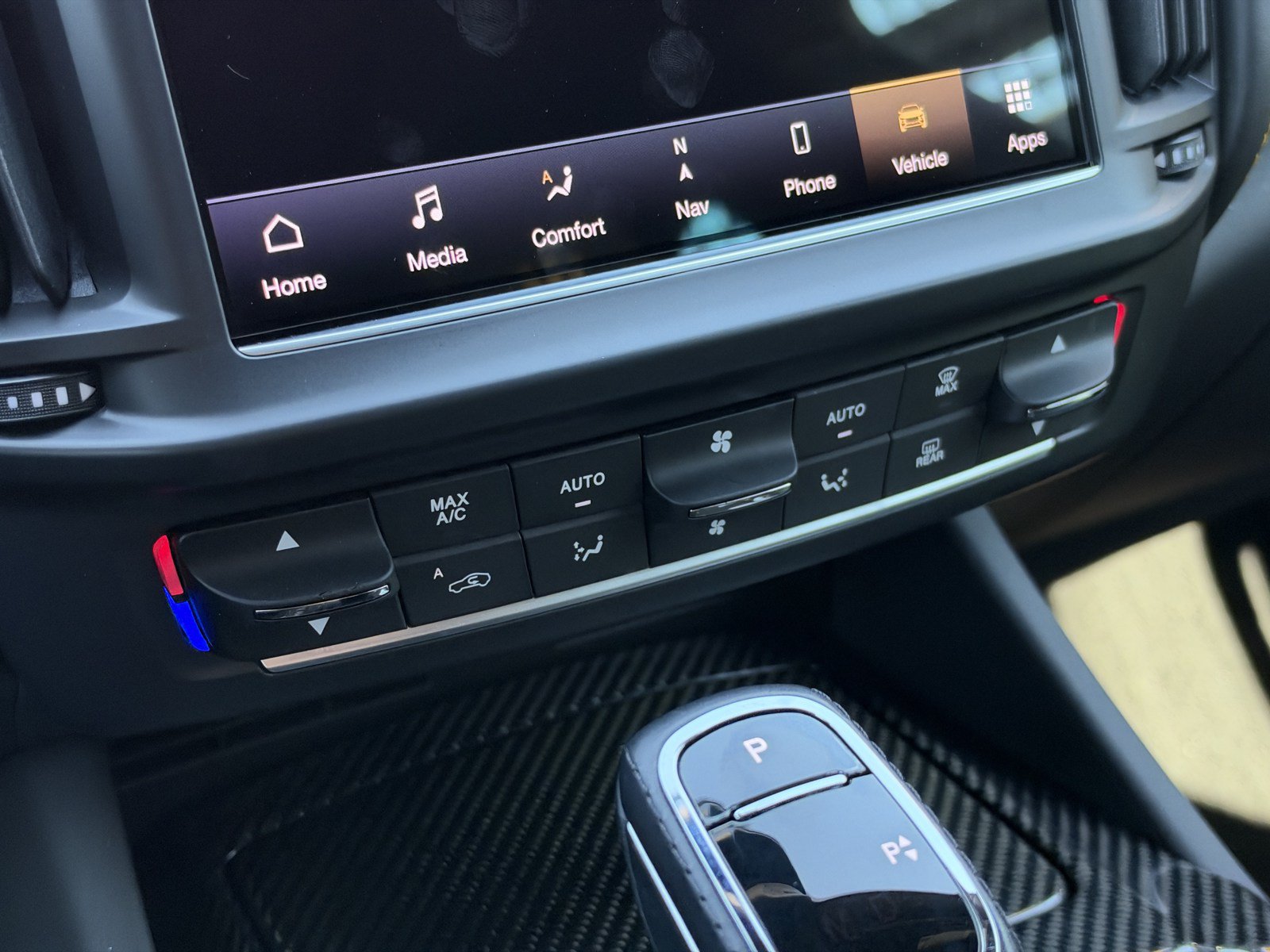 Used 2022 Maserati Levante F Tributo AWD/4WD image 25