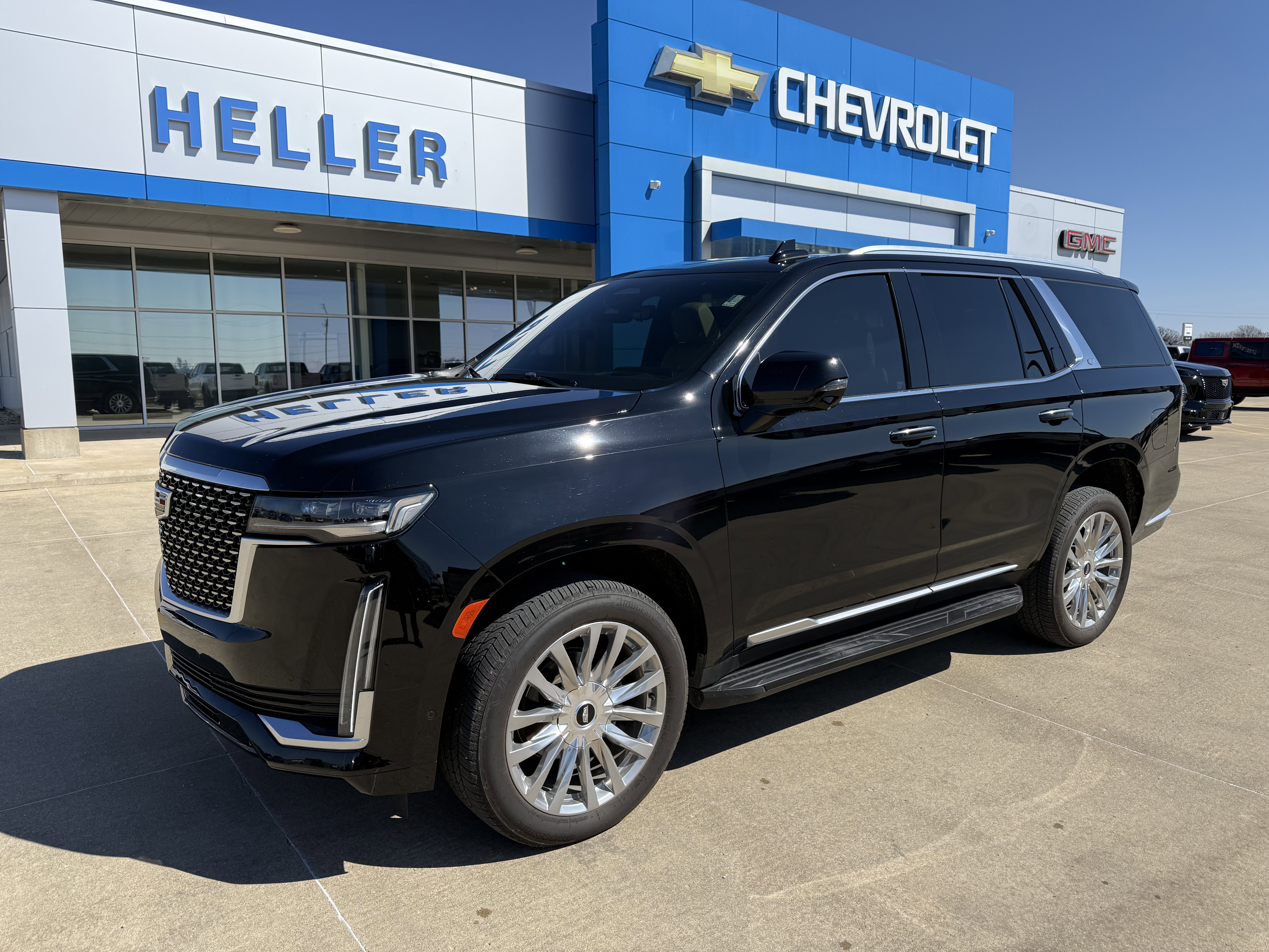 Used 2021 Cadillac Escalade Premium Luxury image 3