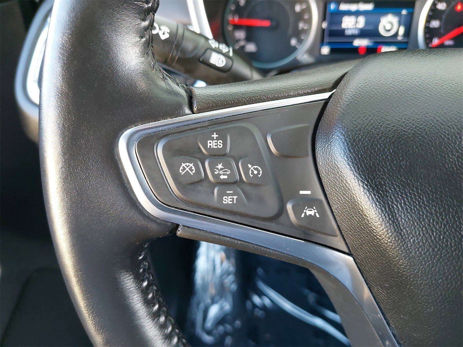 Used 2021 Chevrolet Equinox LT image 18