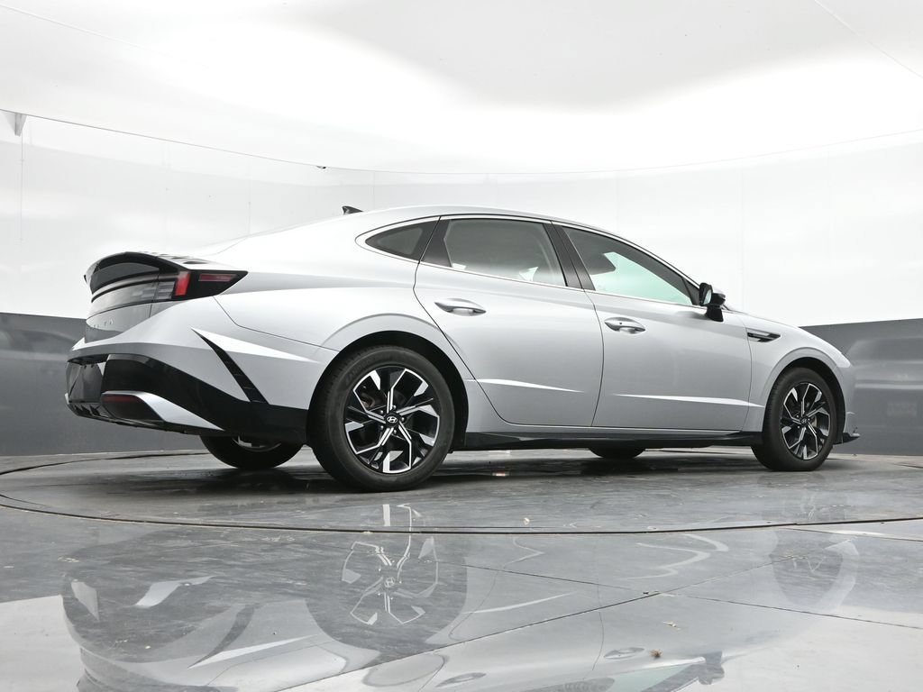 Used 2025 Hyundai Sonata SEL FWD image 39