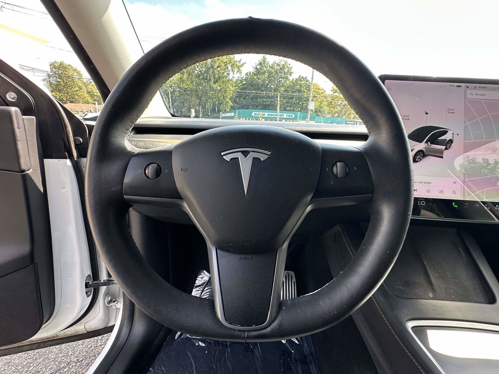 Used 2021 Tesla Model Y Long Range AWD/4WD image 21