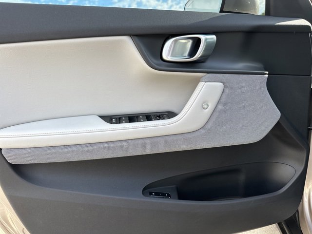 Used 2023 Polestar Polestar 2 w/ Pilot Pack image 14