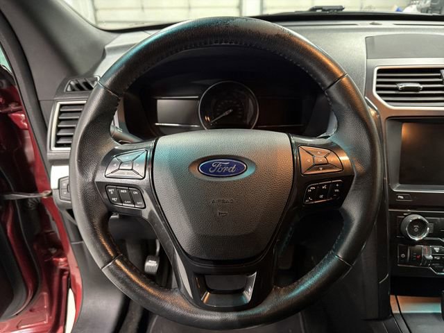 Used 2016 Ford Explorer XLT w/ Equipment Group 202A image 35